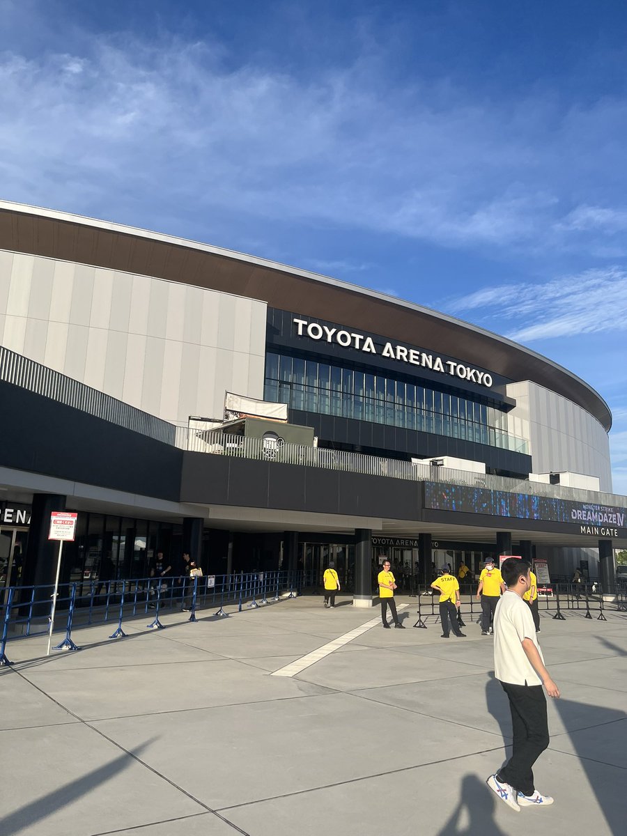 monst_rn's tweet photo. 今年もオラゴン取りに来た！
最初は朝6時とか7時から並んでたのに、今やオラゴン取りに夕方くらいにちょろっと来るだけ、、 https://t.co/8XaqnzwN9S