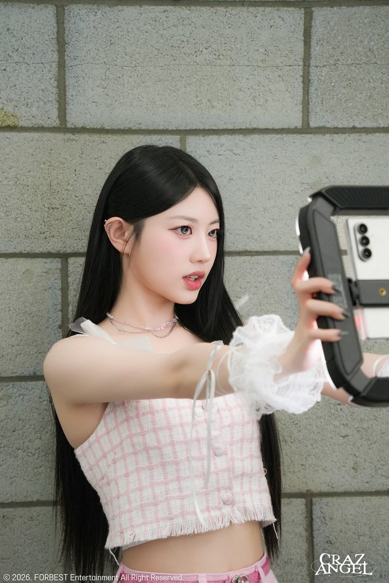 CRAZANGEL_'s tweet photo. [🎉] #SOLMI 
크레이즈엔젤 1주년 
1 year as CrazAngel 

Full thread below 👇

#CrazAngel #크레이즈엔젤 #クレイズエンジェル #솔미 https://t.co/PG46KXrc9N