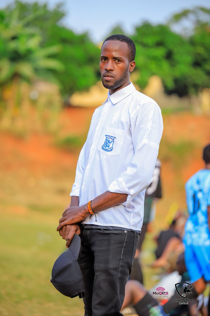 ChaapaLeague's tweet photo. The pride of a Bull, great memories woven together in every thread, nothing beats the beauty of a @Mbarara_HS shirt!
#BackToTheKraal https://t.co/6LfoyLzdi2