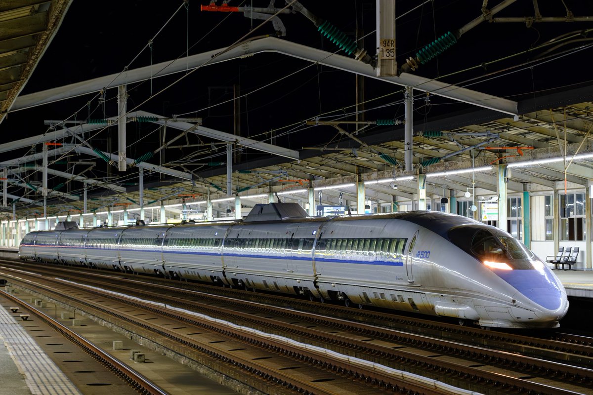 a182starion's tweet photo. 新幹線500系 V4、V8編成 https://t.co/GGRePjBA3A