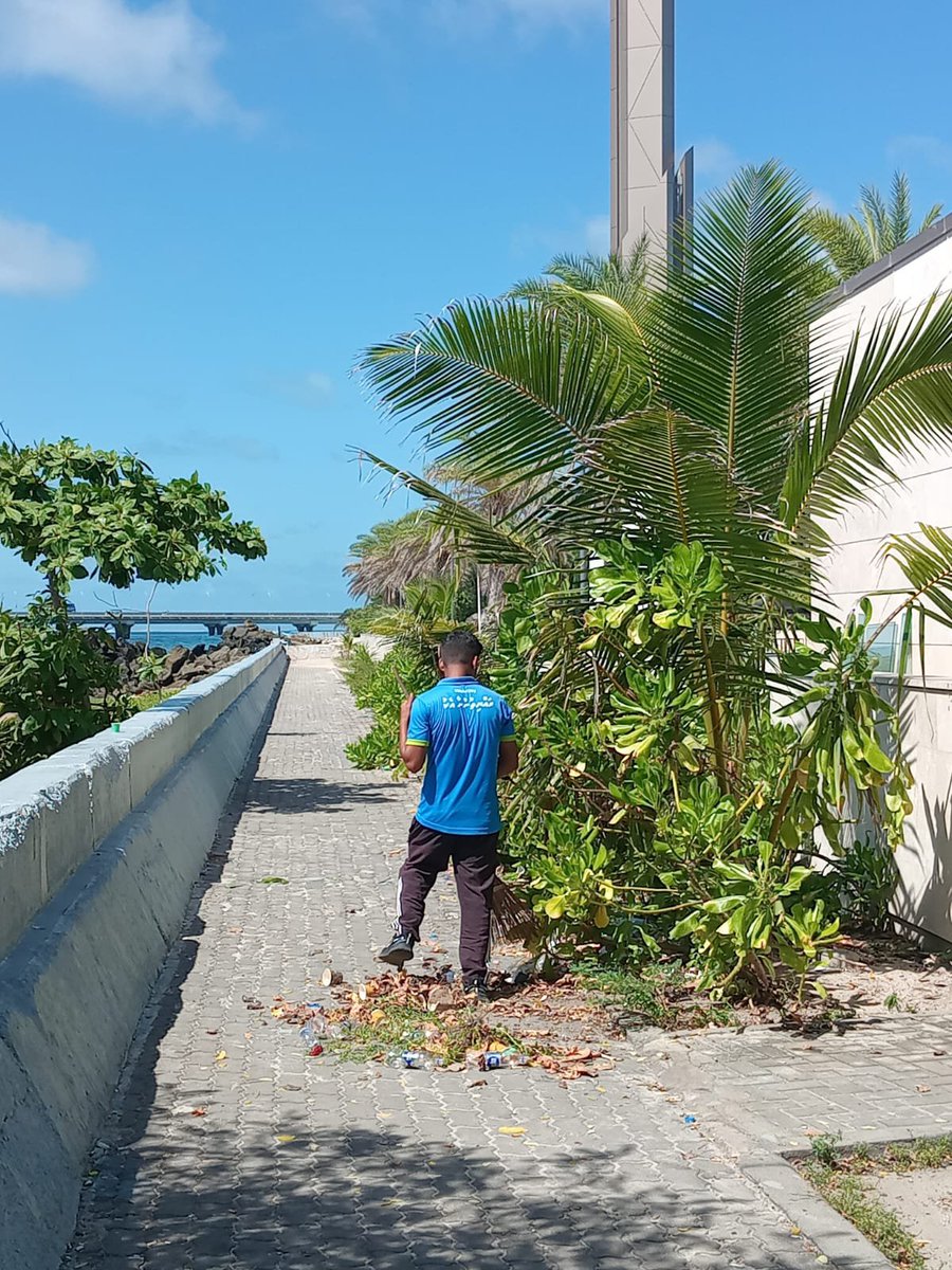 fathimath_lai's tweet photo. Salmaan miskih parking kuni kahaa nimifa thank you mayor Adam Azim 💛 https://t.co/B55DMbLYgA