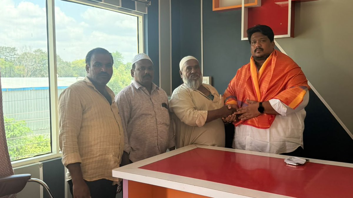 sayed_suhel's tweet photo. KH Residency and Loadging వారి ఆహ్వానంమేరకు నూతనంగా ప్రారంభించిన భవనాన్ని సందర్శించడం జరిగింది. https://t.co/u5fl6NwAsv