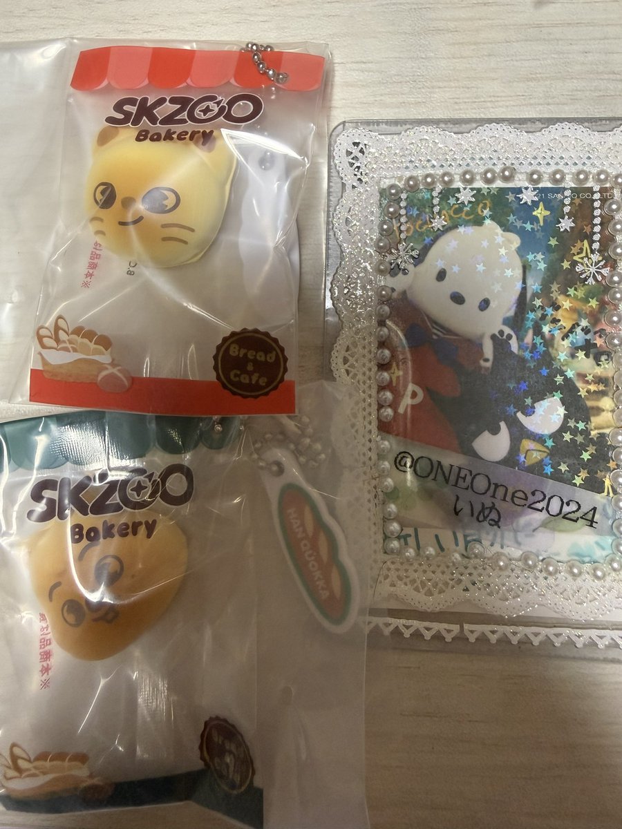 ONEOne2024's tweet photo. 交換

スキズ  skzoo ベーカリーチャーム
ガチャ カピセルトイ

譲→
ジニレット🦙（お声がけ中）
ハンクオッカ🐿️

求→
ポガリ🐥
リービット🐰

郵送交換希望。
7/12夕方新宿又は渋谷のJR駅構内で手渡し可
よろしくお願いします😊

#スキズ交換 https://t.co/l1NiJylsN2