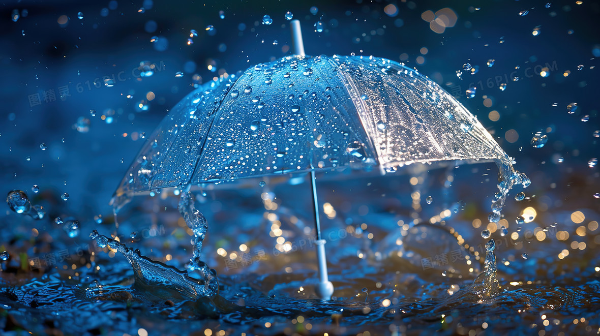 PegGuarinowhsd's tweet photo. When I missed my bus home in the rain, a stranger handed me her umbrella without asking for anything back. Small kind lights the whole world up. https://t.co/NcjqQubVO4