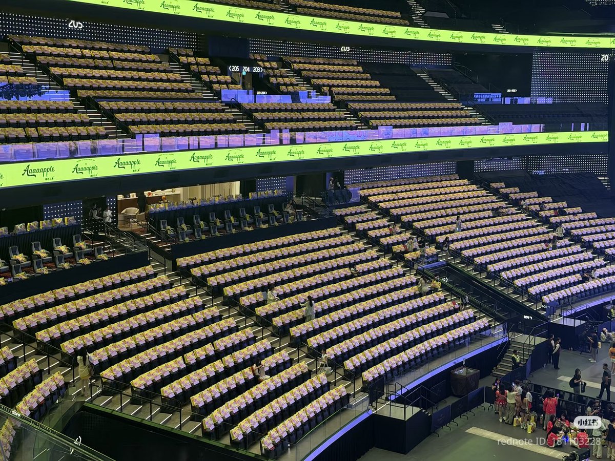xNok05's tweet photo. Galaxy Arena​ โคตรสวยยยยยย​ เริศหรูอลังมากกกก

#จ้าวลู่ซือ​ #ZhaoLusi https://t.co/suri56sSdd