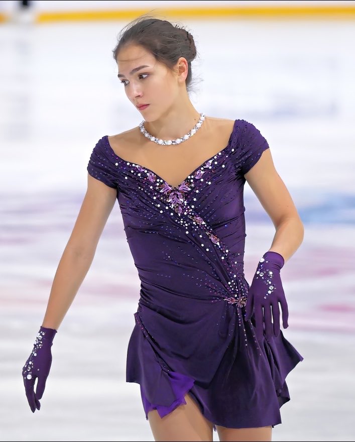 DailyFSCostumes's tweet photo. Stanislava Konstantinova — Anna Karenina
#fstwt https://t.co/A6EkSqEItD