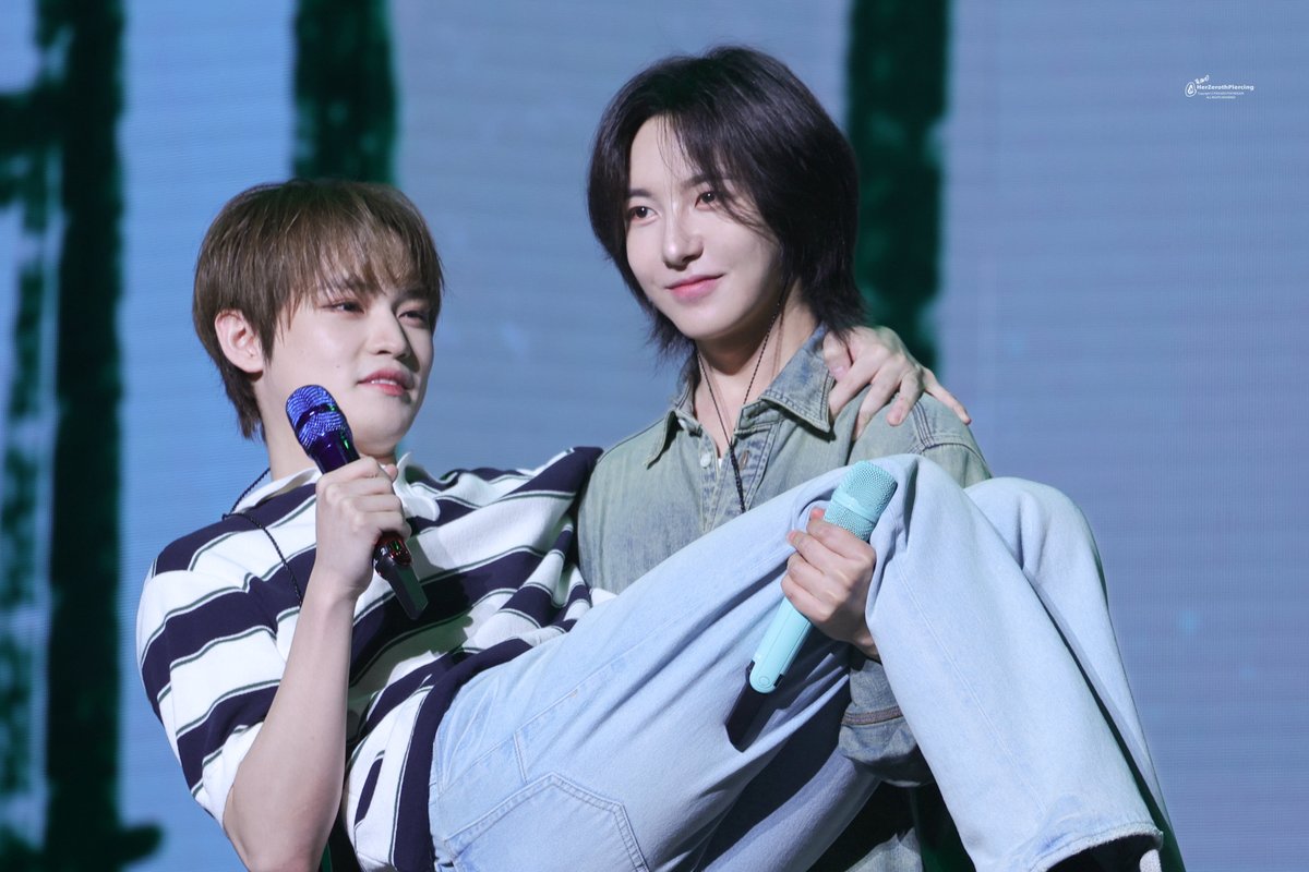 tddlged3223's tweet photo. 260711 베이징
#런쥔 #RENJUN
#천러 https://t.co/PnXzOFM528