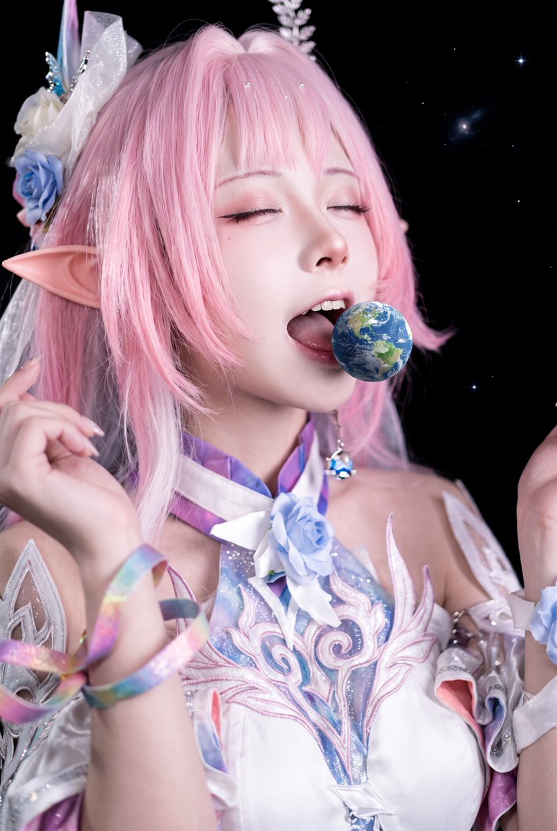 WorldBelowYae's tweet photo. #巨大娘 #giantess https://t.co/eElsEdY7hC