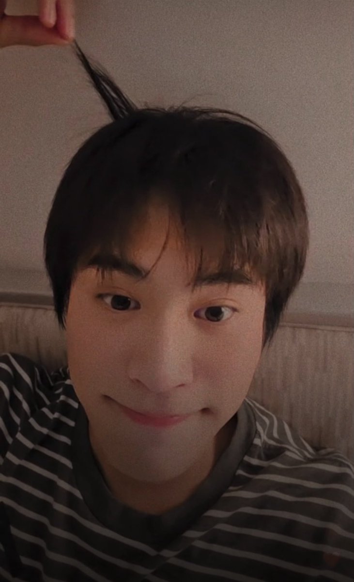 bbybunjiew's tweet photo. แล้วนอนห้องเดียวกัน นี่คือสิ่งที่น้องเจมีไนน์เห็นหรอ อือ ㅠ ㅠ พี่เองก็เขิน https://t.co/F26KLndQs7