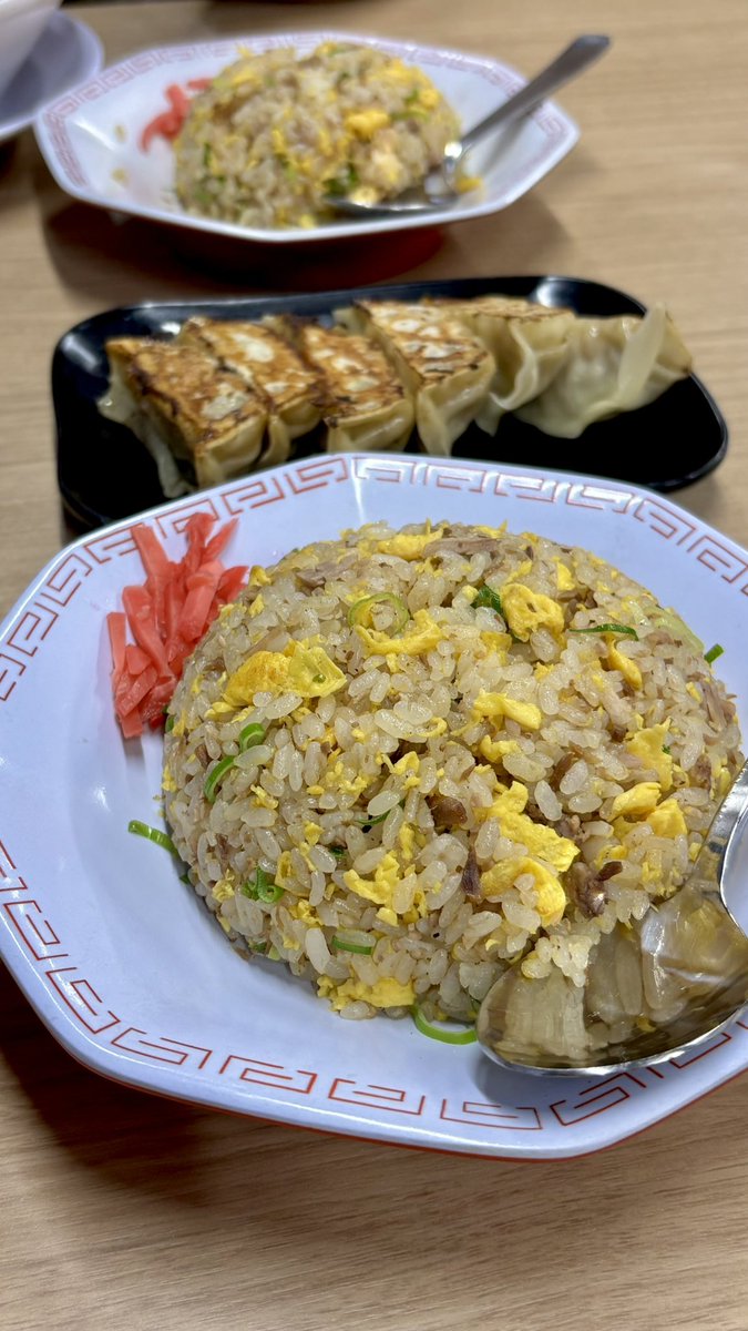 shuu__osaka's tweet photo. やっぱり第一旭はうまい！
本店並ぶから宇治の槙島店行ったけど
うまかった！
焼きめしも優勝🏆

#第一旭
#ラーメン
#京都グルメ
#京都ラーメン
#焼きめし https://t.co/vM3jkwec17
