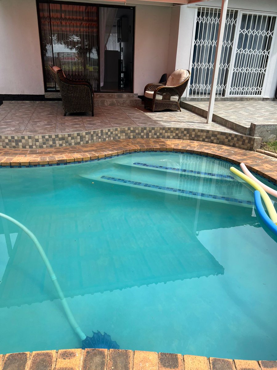 royalkingguestH's tweet photo. 35 metres of pure holiday fun, right here at Royal King Guest House Roodepoort. The countdown to checkout-and-slide is officially on! 📷📷 +27836868779 #guesthouse #royalking #weltevredenpark #roodepoort #royalkingguesthouseroodepoort #uzalo #OTT4Me https://t.co/xsF1wHcy5E