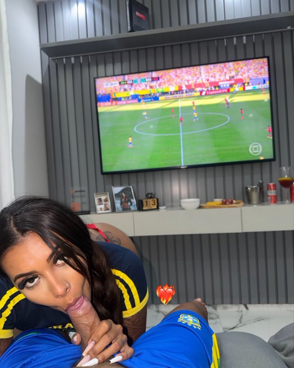 shmoodvibez's tweet photo. Me and Who this World Cup https://t.co/M9IncTPFlS
