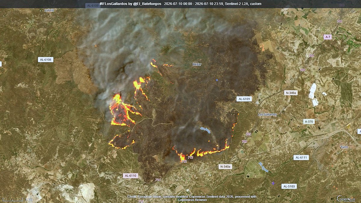 El_Batefuegos's tweet photo. Imágenes del #Sentinel2 de @CopernicusEMS en el canal #SWIR y el de #IF que nos muestran la magnitud y el daño provocados por el #IFLosGallardos
La superficie afectada según los datos satelitales podría superar las 3000 Ha
Datos estimados pendientes de verificar y valorar https://t.co/QYZvmReRc5