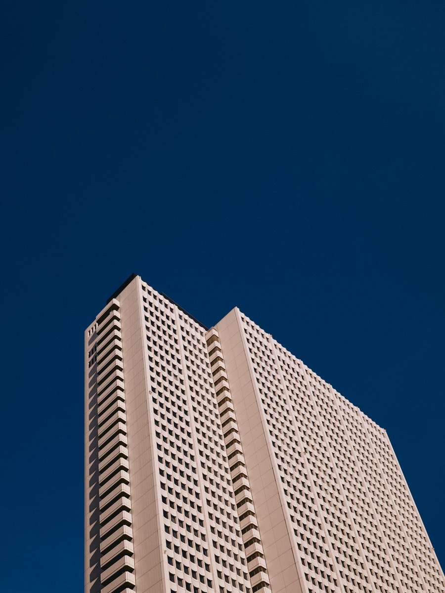 supersub_aka's tweet photo. TOKYO "BLUE" SKY https://t.co/2J9ATLWE5Z