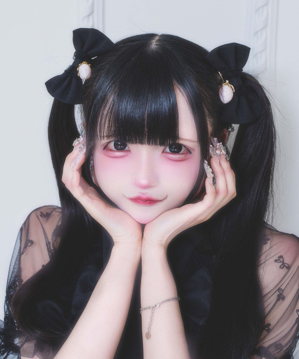 ┈┈┈┈┈┈┈┈┈♡𝝑𝝔♡┈┈┈┈┈┈┈┈┈┈ 𝐧𝐲𝐚𝐧 𝐌𝐞
