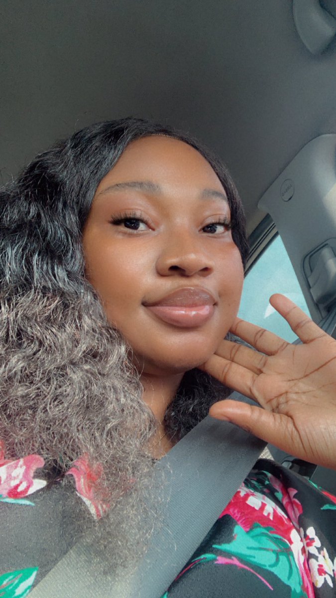 ewura__abena's tweet photo. Let’s do four selfies today🫶🏼🌸 https://t.co/snLrWOHwQs