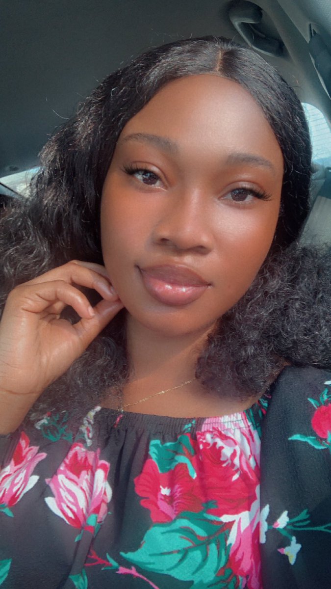 ewura__abena's tweet photo. Let’s do four selfies today🫶🏼🌸 https://t.co/snLrWOHwQs