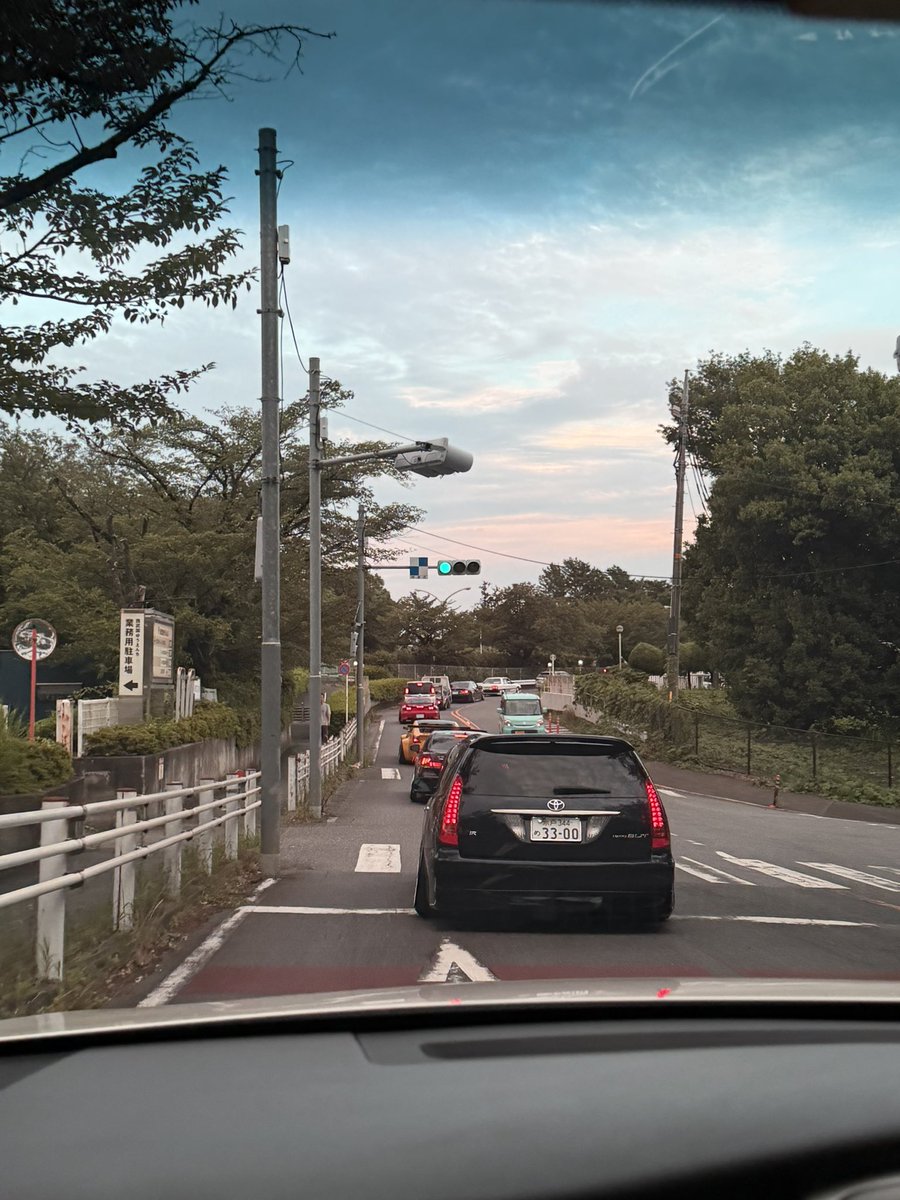 Masiro_Meu's tweet photo. 搬入待ちから3時間やっとここまで来た https://t.co/zNHwwyVMhK