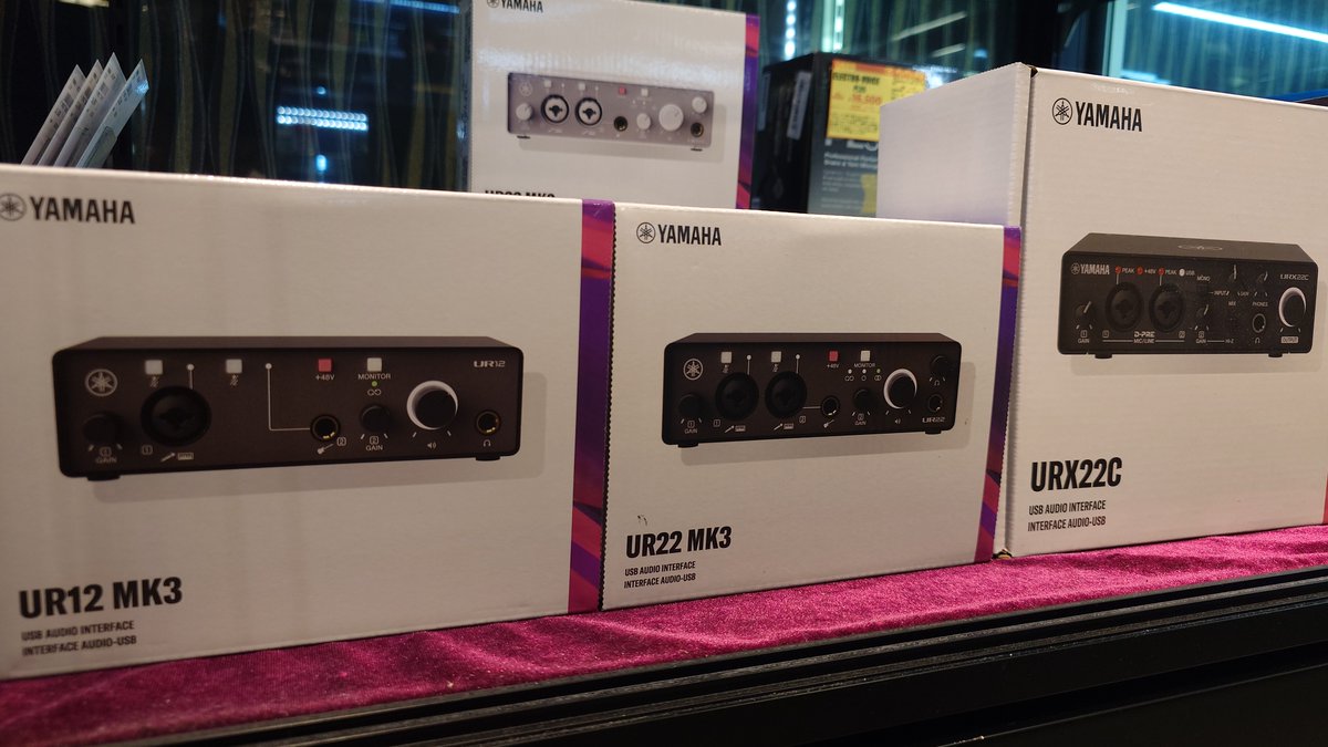 1484fukuoka's tweet photo. 大人気のYAMAHA「URシリーズ」のBLACKカラーの在庫が復活しました!!
お探しの方はお早めにご検討下さいませ!!
#YAMAHA #UR12 #UR22 #URX22 https://t.co/Tgy3VoG0W0