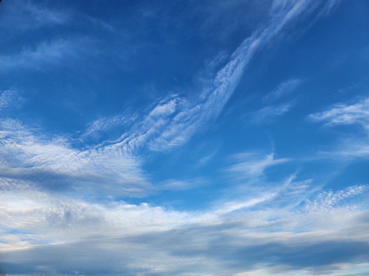 icepon3's tweet photo. 綺麗な空と雲☁☁
 #イマソラ https://t.co/HAxJXx6IRA
