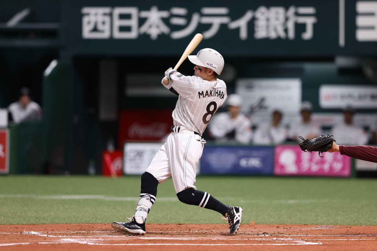 takafullc2's tweet photo. 【1軍】

牧原大成選手が2号3ラン！！！！！

#sbhawks #鷹フル https://t.co/ctnUVhVTwT