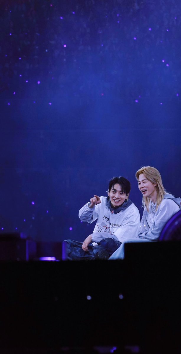 jkjmjikoook's tweet photo. my babies are in their own world ,and lets talk about the pictures quality i love it 💗💗💘😭

#jikook #jimin #지민 #jungkook #정국 https://t.co/sQ1hxVO5Gq