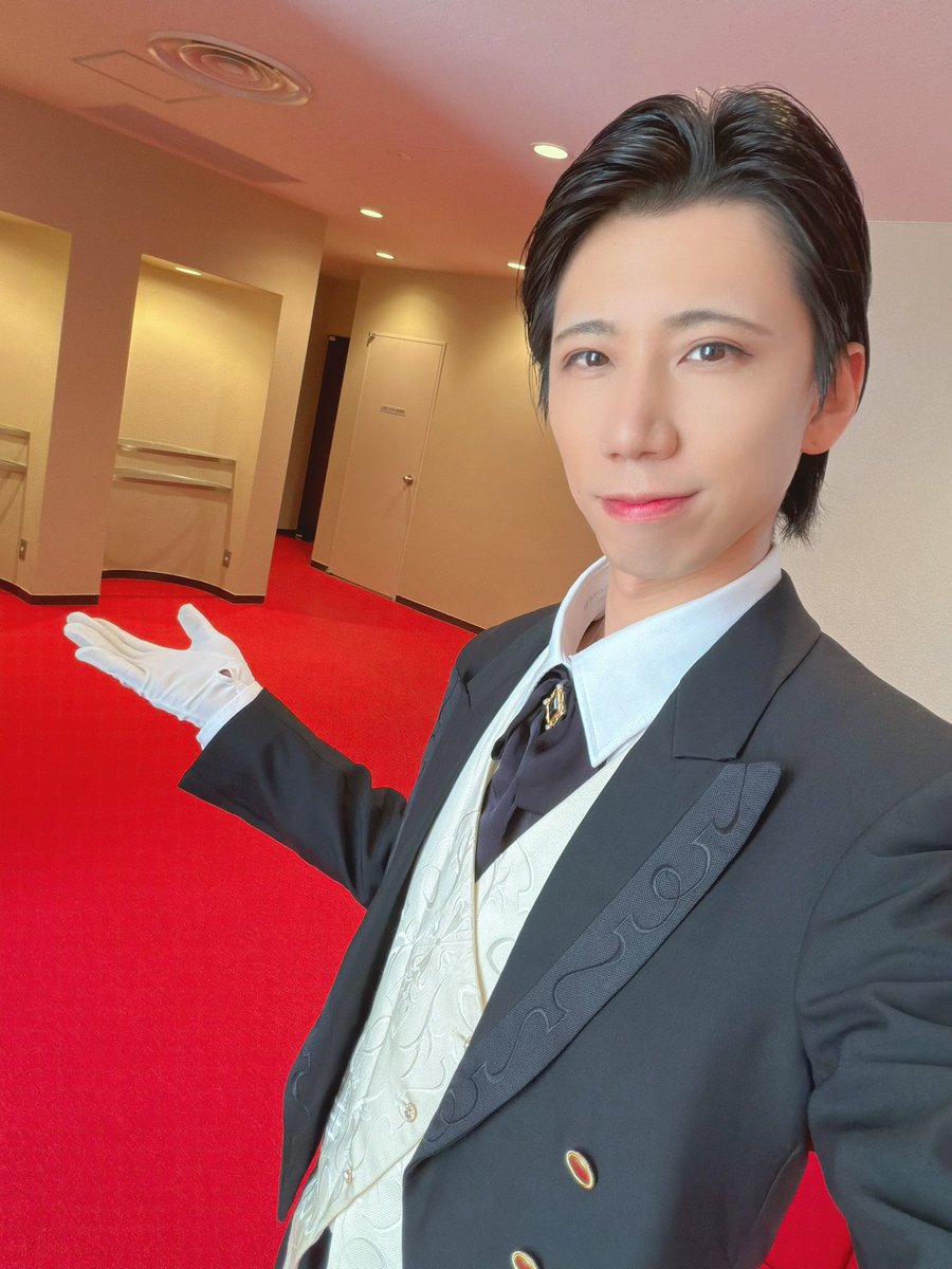 uminchu_ch's tweet photo. チョン・ウォルソンさん主演、オペラ「ザ・ラストクイーン」東京公演ありがとうございました！
久しぶりに立たせていただいた舞台、素敵な世界の一部になれて幸せでした。
また、違う舞台でも広瀬を見に来てね。
ご来場ありがとうございました！ https://t.co/6BiWPdwLPO