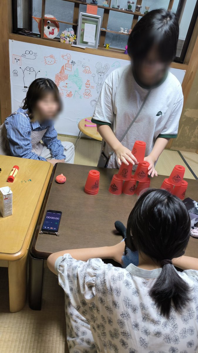 fs_minamo's tweet photo. 7月2週までのみなも💫
・ボードゲーム「犯人は踊る」🃏
・サイゼリヤの間違い探し！🍝
・久しぶりのカップスタッキング🥛
・木工でマイクラのチェストづくり！🔨 https://t.co/6qthcOKSvX