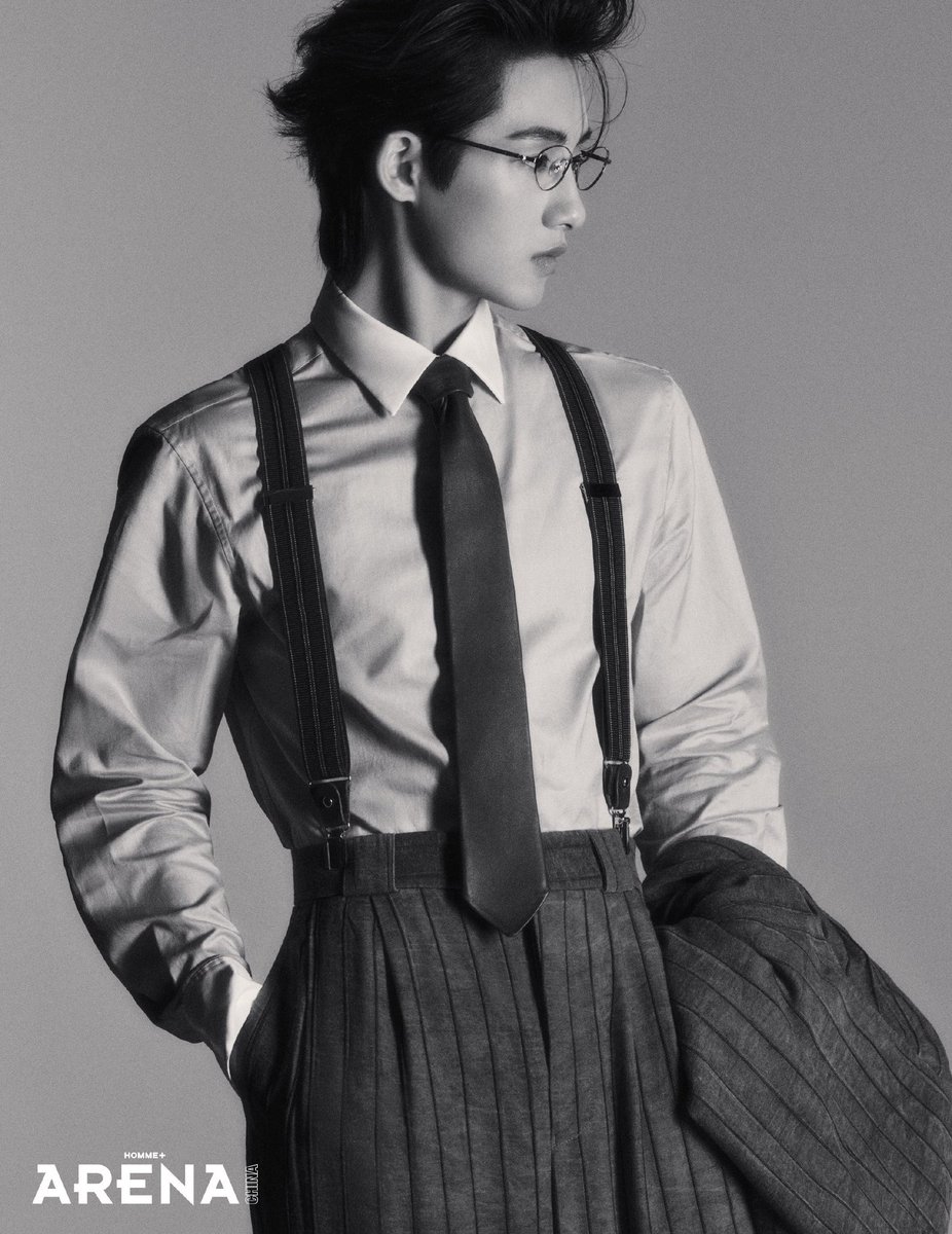 dongschenng's tweet photo. True elegance doesn't demand attention; it quietly holds it. https://t.co/fwyteS3P8A