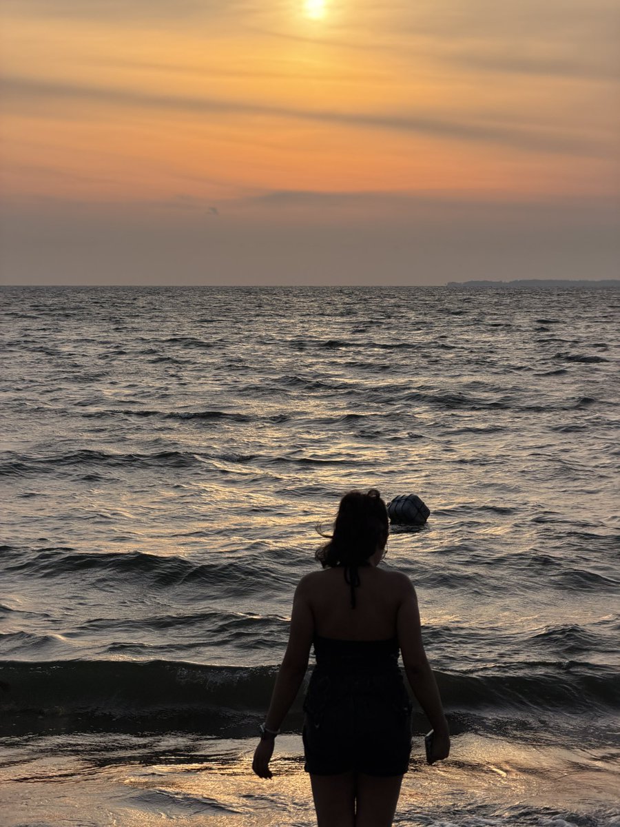 2teepor16's tweet photo. ☀️🌊 https://t.co/O1s5L3gwGJ