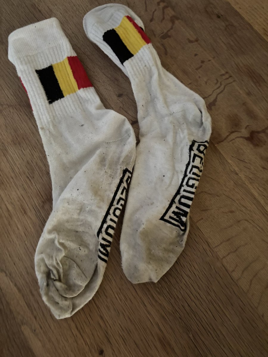 guidooohh's tweet photo. Goodbye dear friends! We’ve been inseparable for a long time but now it’s over… we conquered 🇪🇬 🇮🇷🇳🇿 , we had a blast with Senegal 🇸🇳 and the unforgettable US shuffle 🇺🇸, but it all came to a stop in Spain… #washingmachine #superstition https://t.co/pg6bAVI5He