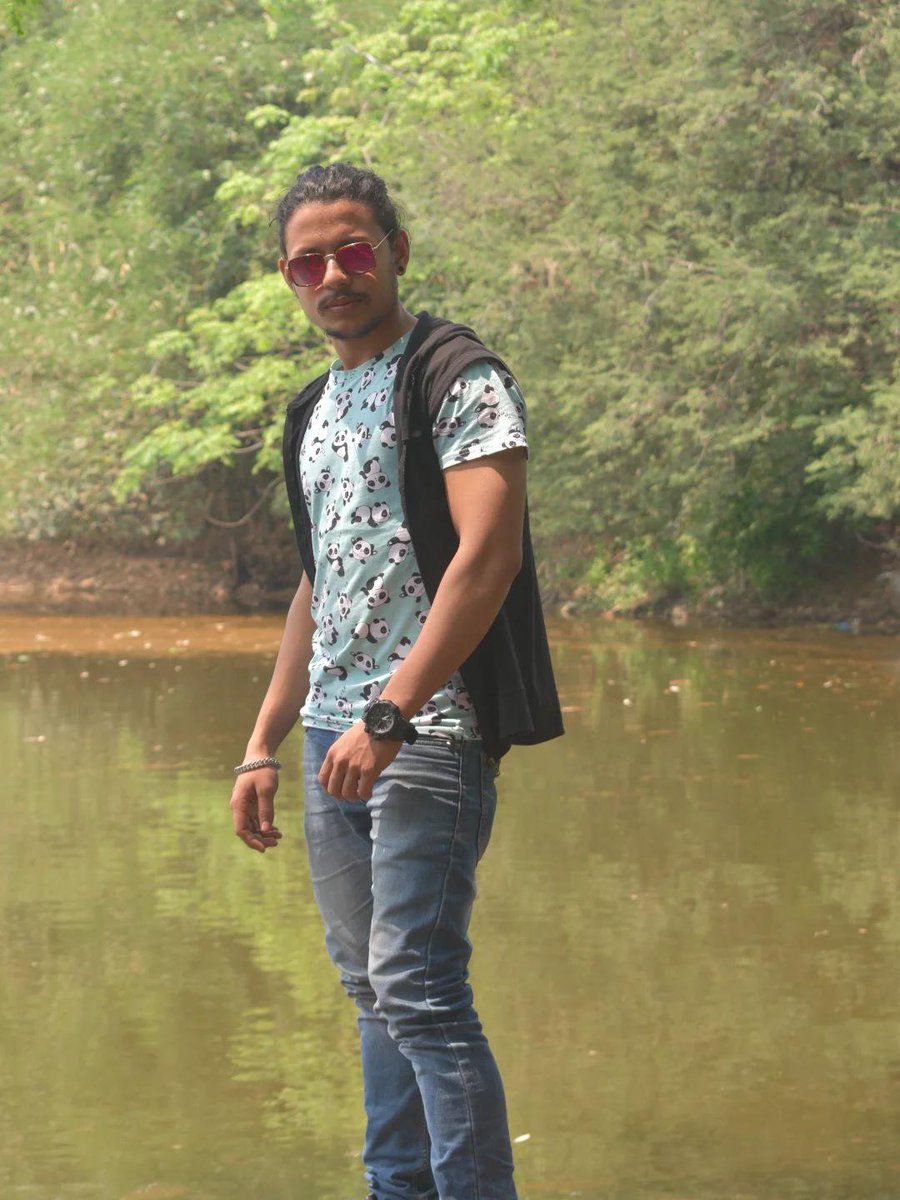 RajdeepBardhan's tweet photo. Ami...
#throwback 2023

#rajdeepbardhan #rajddeep_bardhan https://t.co/YjTv3wj7mv