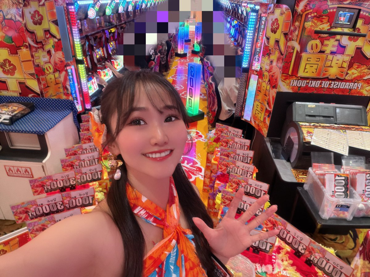 続いてスロットコーナー💁‍♀️🌺 🌺沖ドキの楽園🌺 🌺華ハナの聖域