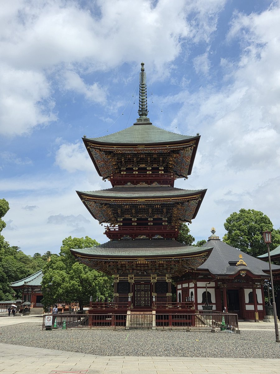 ebiLagon's tweet photo. 成田山新勝寺来た！
ちょうどお祭りやってる https://t.co/mrr1S0UnsX