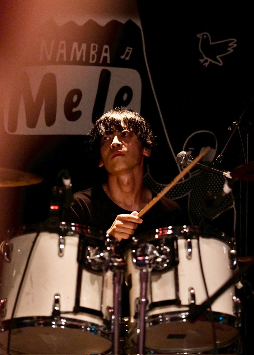 higashinikurue's tweet photo. 7/3(金)難波 Mele
『へいじつのよるをたのしむツーマン vol.3』②

photo by 悦蛸@ettako_0116 https://t.co/pCNFueAuxc