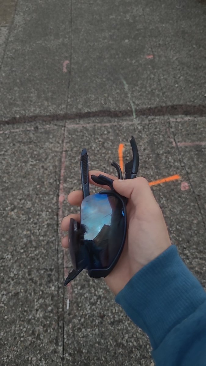 DJ_Denicore's tweet photo. And my glasses 
F 
I crashed into a pole while looking through photos lol https://t.co/LFoTcZbbBi