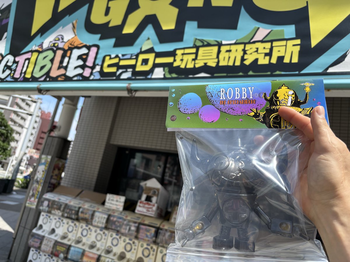 Wo_Ta_Rou's tweet photo. ROBBYなゲッチャリロボまだ買えた✌️
@anchikun218265 
@OtaCream 
@asuoromyu5c1o7 https://t.co/Fk5jsbh6le