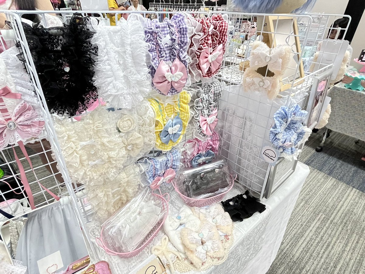 fluamulet___'s tweet photo. きゅんこむ参加しております☺️
本日18時までっ！
ヘッドドレスを中心に、たくさん連れてきております💕
お時間のある方、ぜひお越しください✨
#きゅんこむ https://t.co/Jvk6Wq7emv