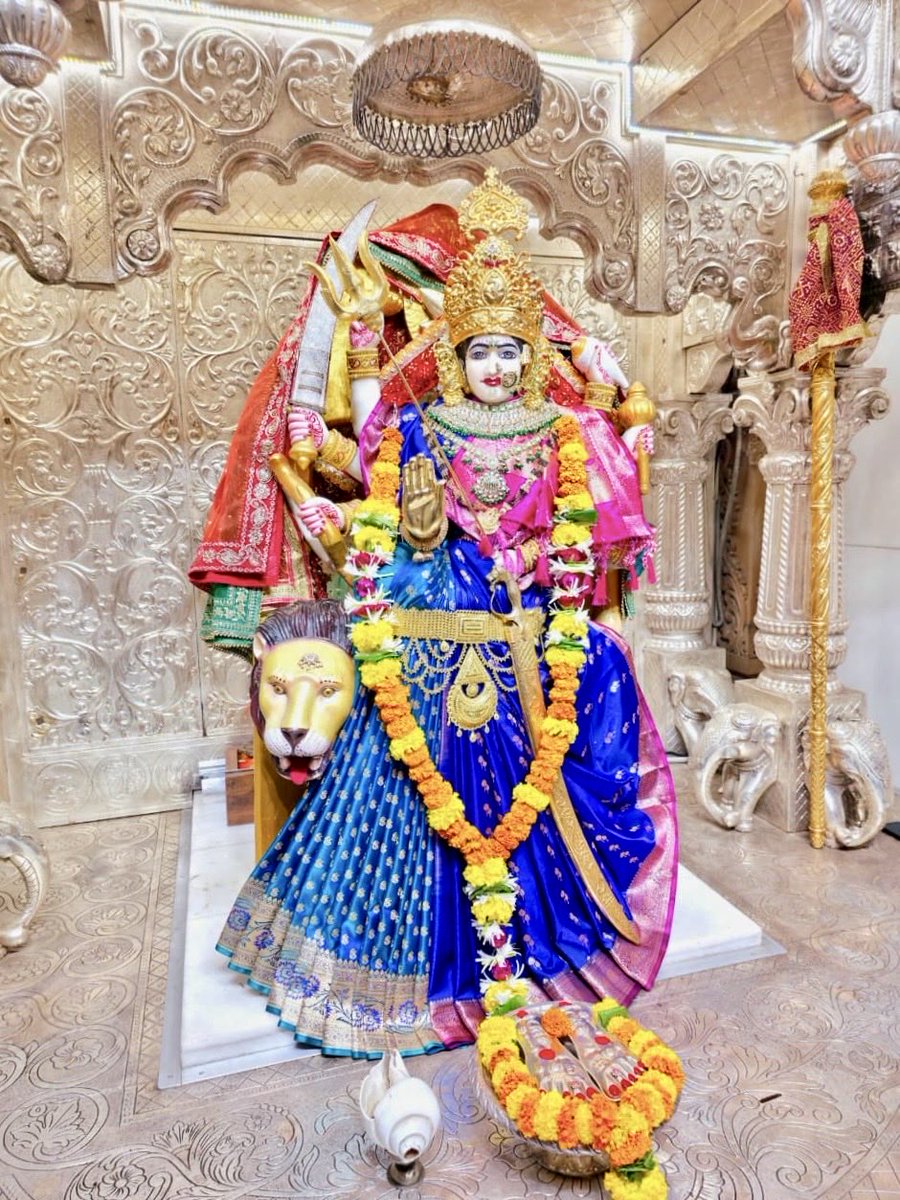 MotaAmbaji's tweet photo. *Mota Ambaji, Borivali East*    
#motaambajiborivalieast #mumbai 
11/07/2026   

जयेष्ठ कृष्ण पक्ष ११
 
विक्रम संवत् २०८३

https://t.co/XReXJvuAt4 https://t.co/BhntWqKK0L