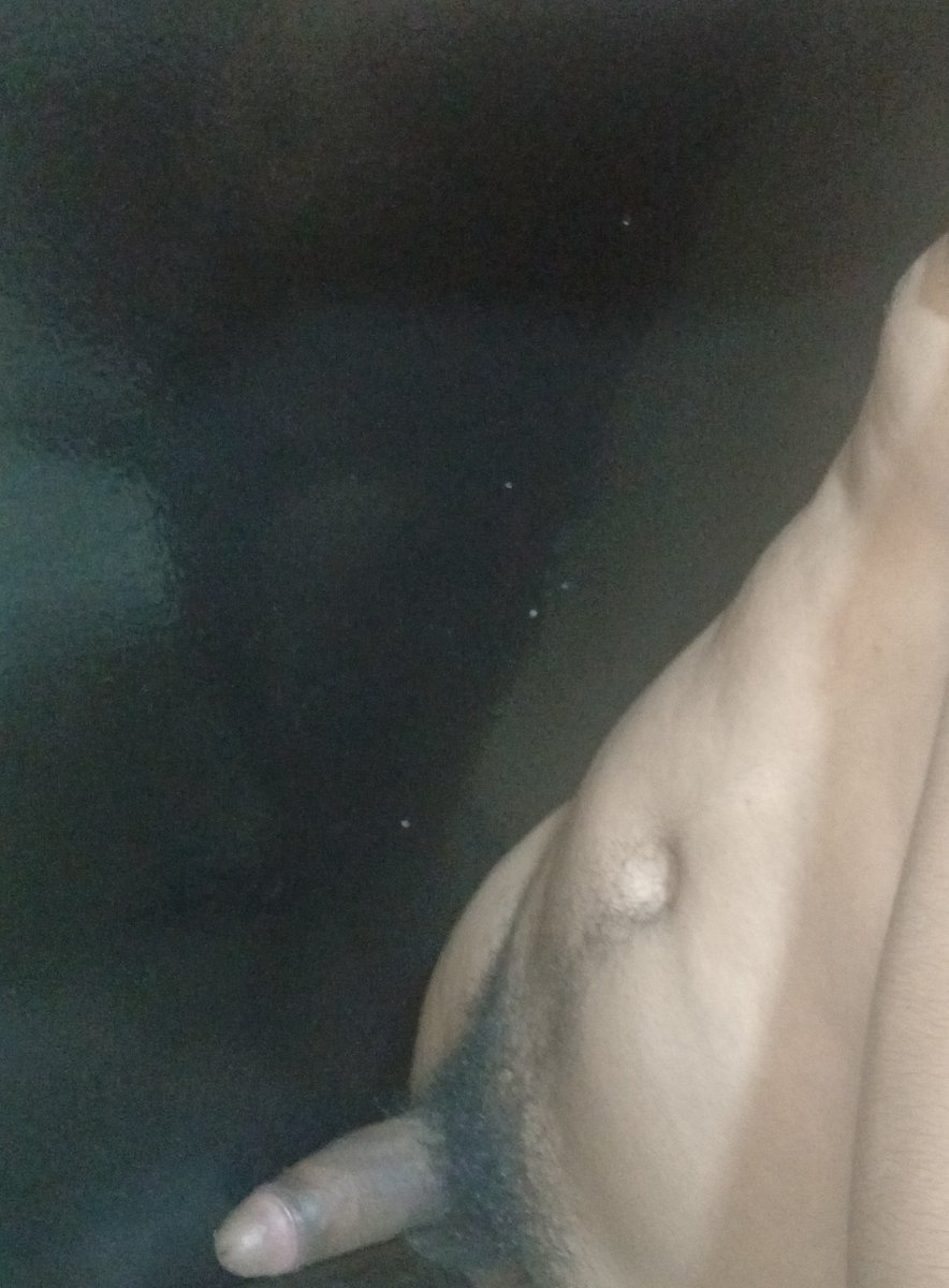 GAMER18CM's tweet photo. Antes de un buen baño(ojalá despues del baño alguien me espera en 4) @oniixxaok te gusta preciosa? https://t.co/XcCRu5A3Is