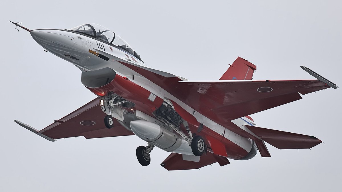 kitikatu's tweet photo. 岐阜基地 飛行開発実験団 ATDW
F-2A/B 523.105.101 F-15J 928
F-2A 523 ASM-3改
F-15J 928 テレメーター中継ポッド
#岐阜基地
#飛行開発実験団
#ATDW
#戦闘機 https://t.co/8NdsOE8dHe