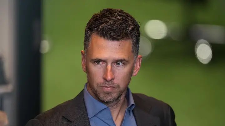 SFGiantsMemer's tweet photo. “You probably wanted us to sign Edwin Diaz, but then you’d probably be asking me why I signed Edwin Diaz and he’s on the IL. Look, every decision that you make, we can play armchair quarterback on it and say it was good or bad. We got some guys on the bullpen that are doing really good stuff,”
