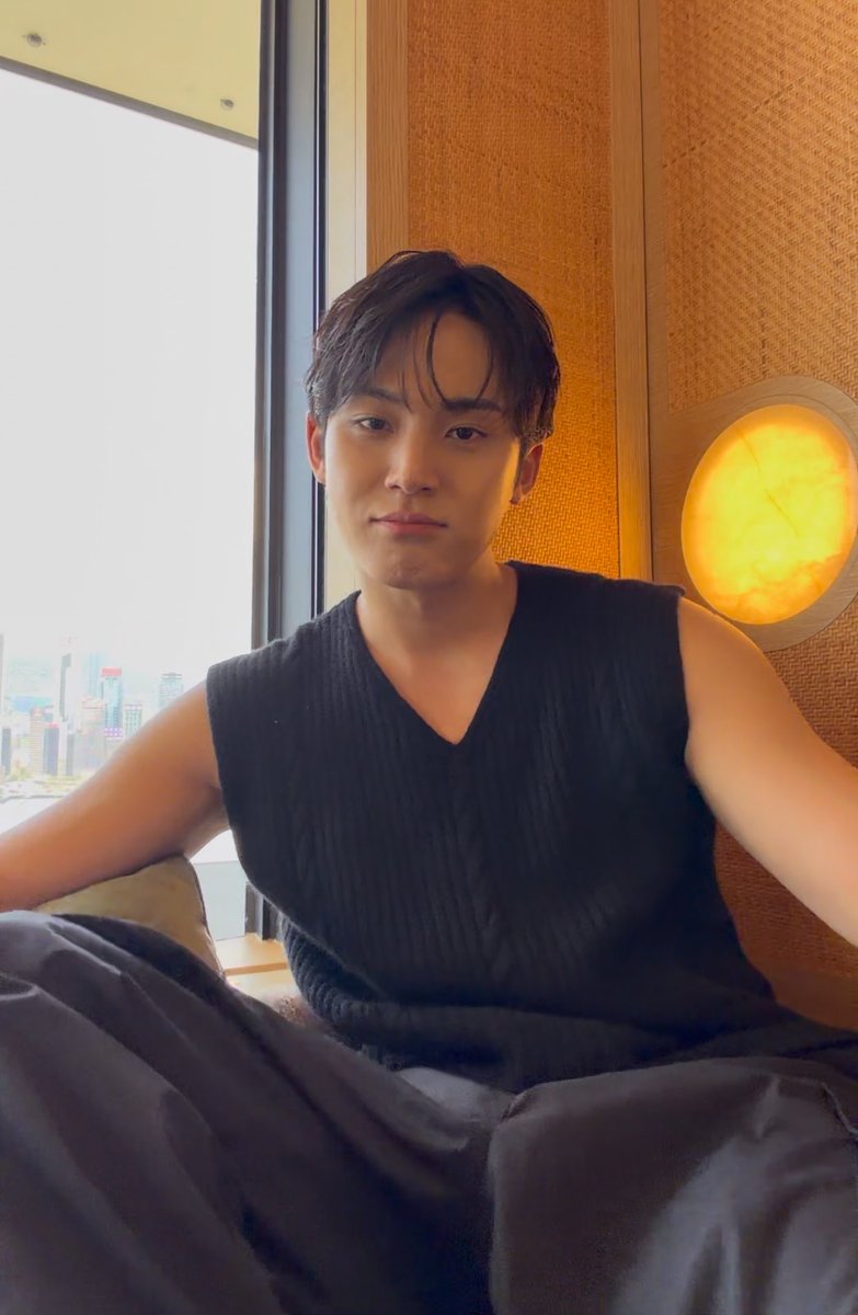 sounds_of_cheol's tweet photo. mingyu 🖤 https://t.co/klavRNgqlD