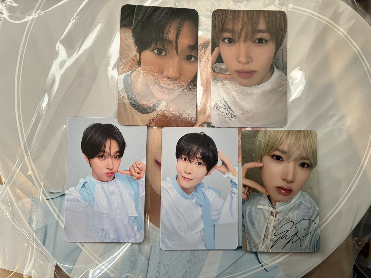ushi_na45's tweet photo. NCT WISH nctwish ウィシ ペンミ 購入特典  トレカ　交換

譲 画像のもの（リク、リョウ、サクヤ）

求 同種ユウシ https://t.co/0uPcONonrL
