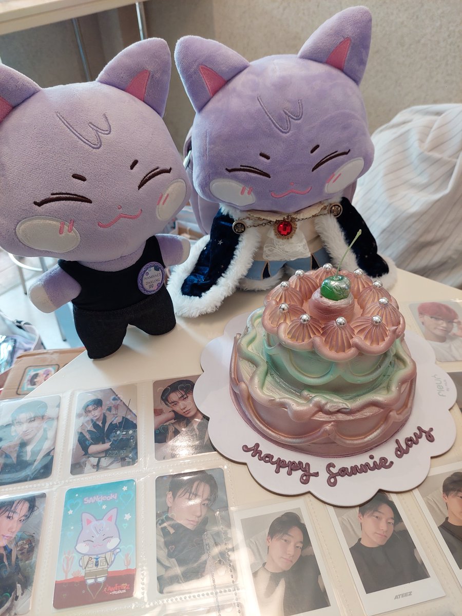 sillyindtiny's tweet photo. Machi dan keluarga besar mengucapkan selamat ulang tahun papa san choi 
#SummerGlintsofSan https://t.co/BlVvPGSNF4