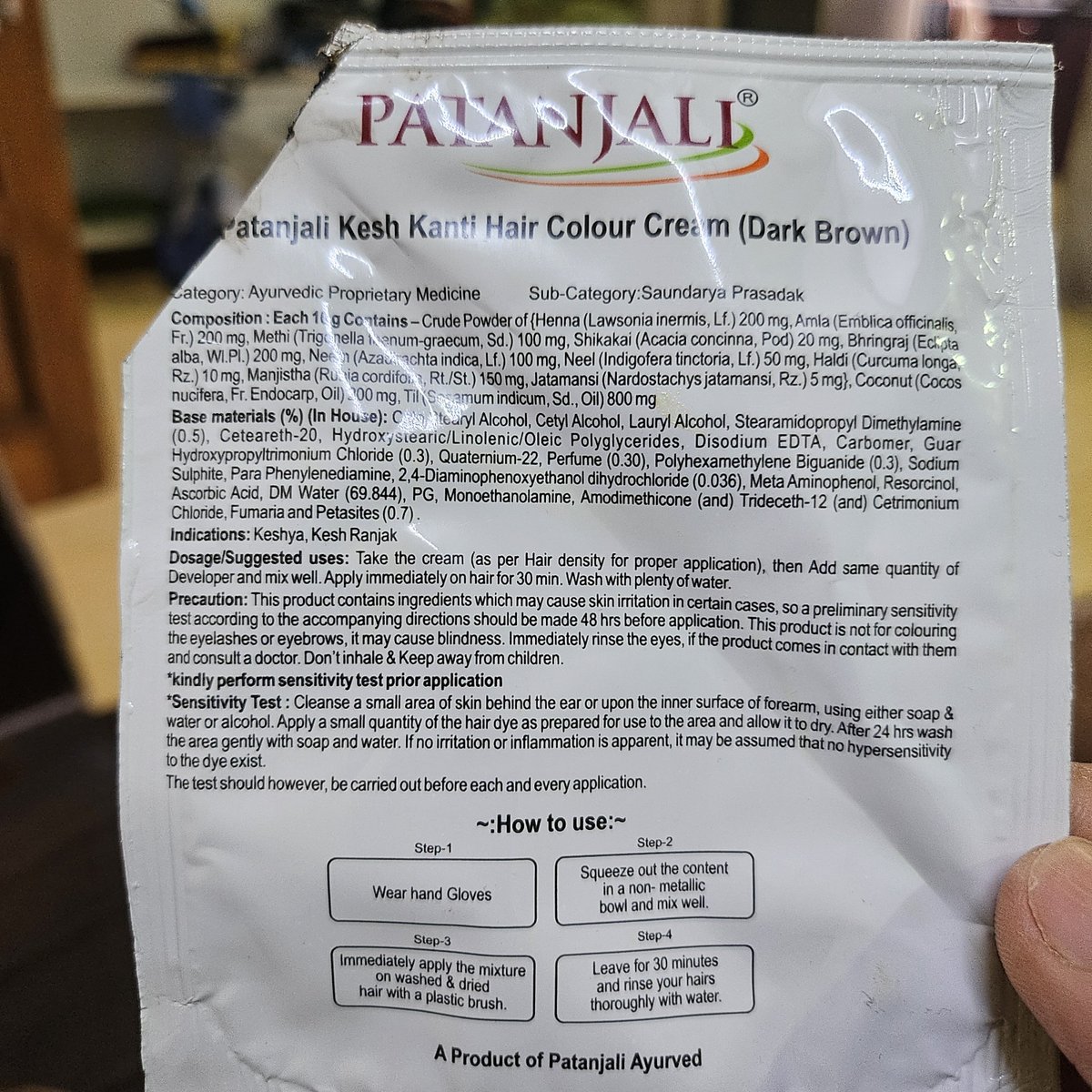 ankitn27's tweet photo. Dear @PypAyurved , if this is "Ayurvedic," why does the ingredient list read like a chemistry lab? My mother used your hair colour once and suffered a severe allergic reaction. Consumers deserve honesty, not marketing. #Patanjali #ConsumerRights #Ayurveda https://t.co/5Ta8SkssVe