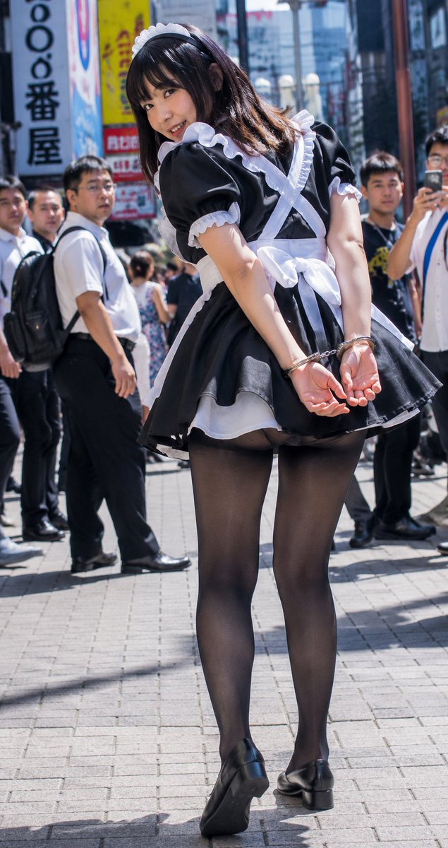 BondageAndHose's tweet photo. 路上拘束プレイ。
#生成AI #拘束 #パンスト #AI #bondage #pantyhose https://t.co/hfwWQ3E0pr