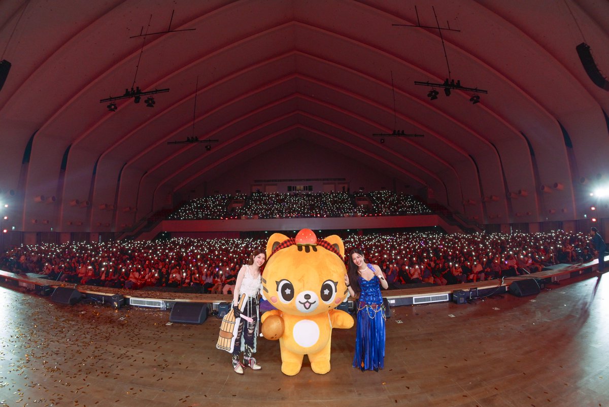 LingOrmCH3's tweet photo. Link page สำหรับดาวน์โหลดภาพ Fan benefits: Group photo งาน 🎙LINGORM Thailand Fan Meeting Tour👭ขอนแก่น

https://t.co/4IUocZlyNd

#LINGORMThailandFMTour #KhonKaen #ขอนแก่น 
#หลิงออม #LingOrm https://t.co/77dsZ9JEkZ