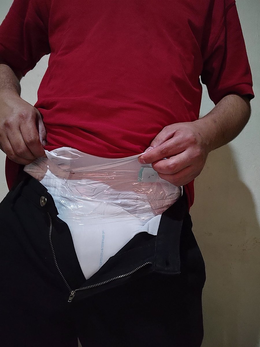 AbdlFer's tweet photo. Listo para ir al trabajo #abdl
#diaper https://t.co/siKy0eqc0r