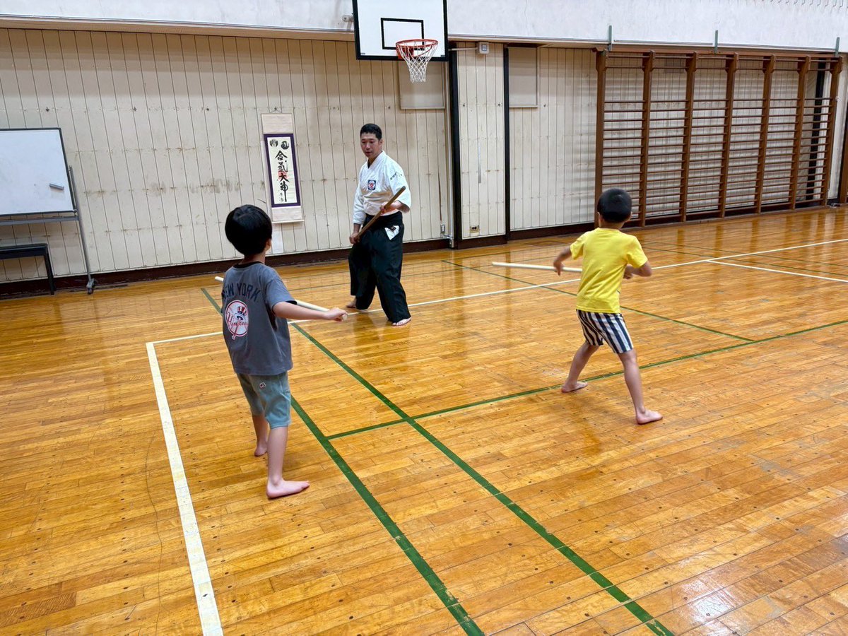 busenkai_jp's tweet photo. 2026/7/7 笄小学校

【剣術】
一之素振
二之素振

【杖術】
【素振り】
ー突之部ー　
五本

#岩間神信合氣修練会
#合気道
#笄小学校 https://t.co/4w0kjx8hCh